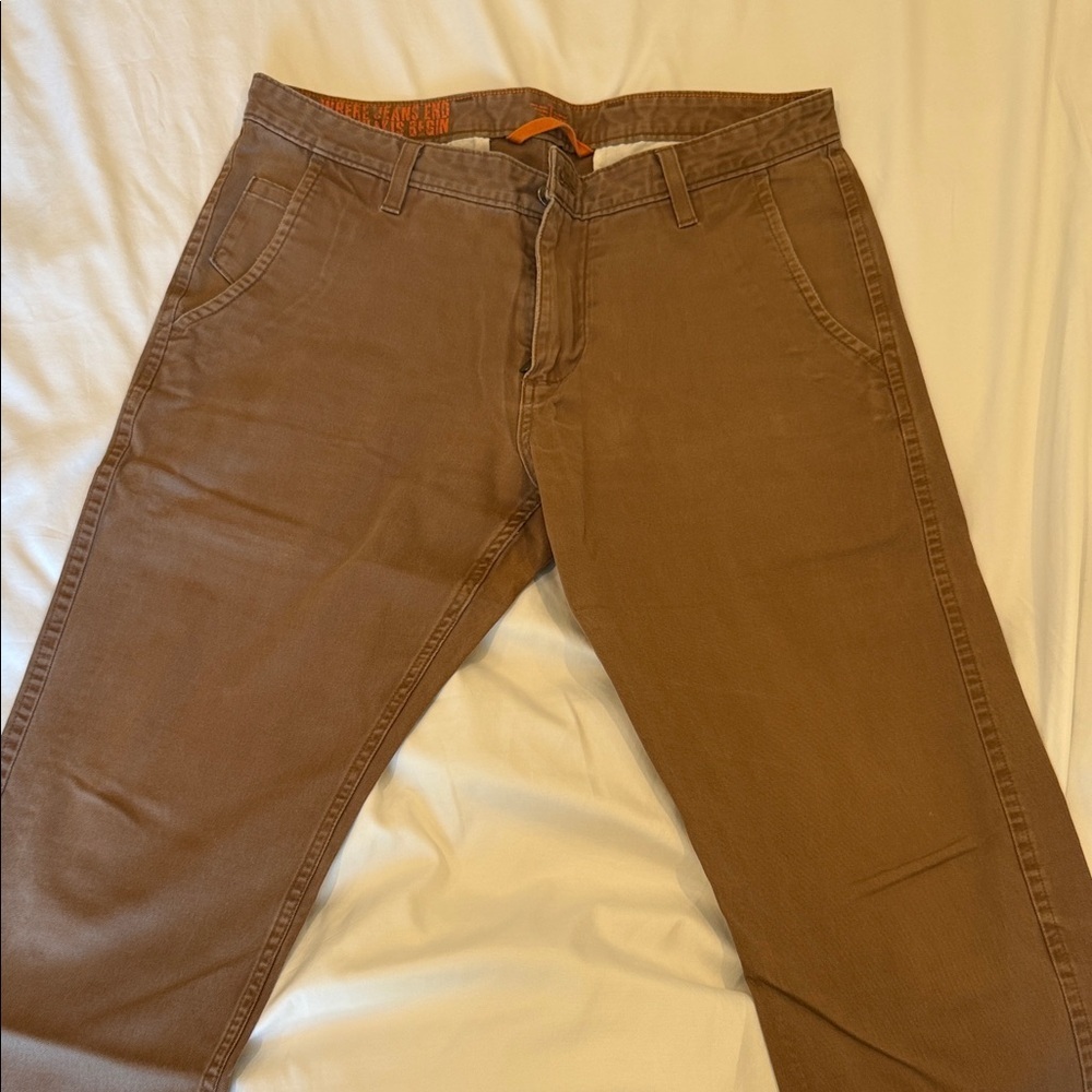 Dockers Men's Tan Chinos